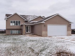 7077 Valley Dr SW, Byron, MN 55920