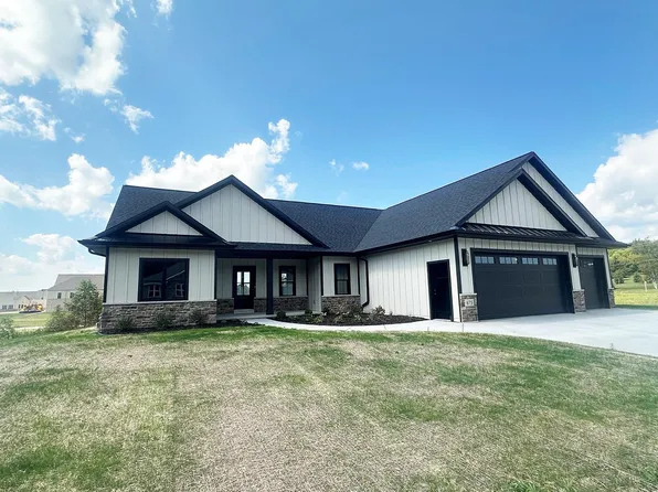 675 Sunset Rdg, Green Bay, WI 54313