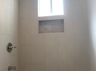 1010 E 43rd Pl, Los Angeles, CA 90011