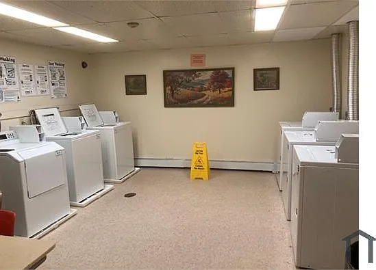 2 bed, $1,734 — Photo 3