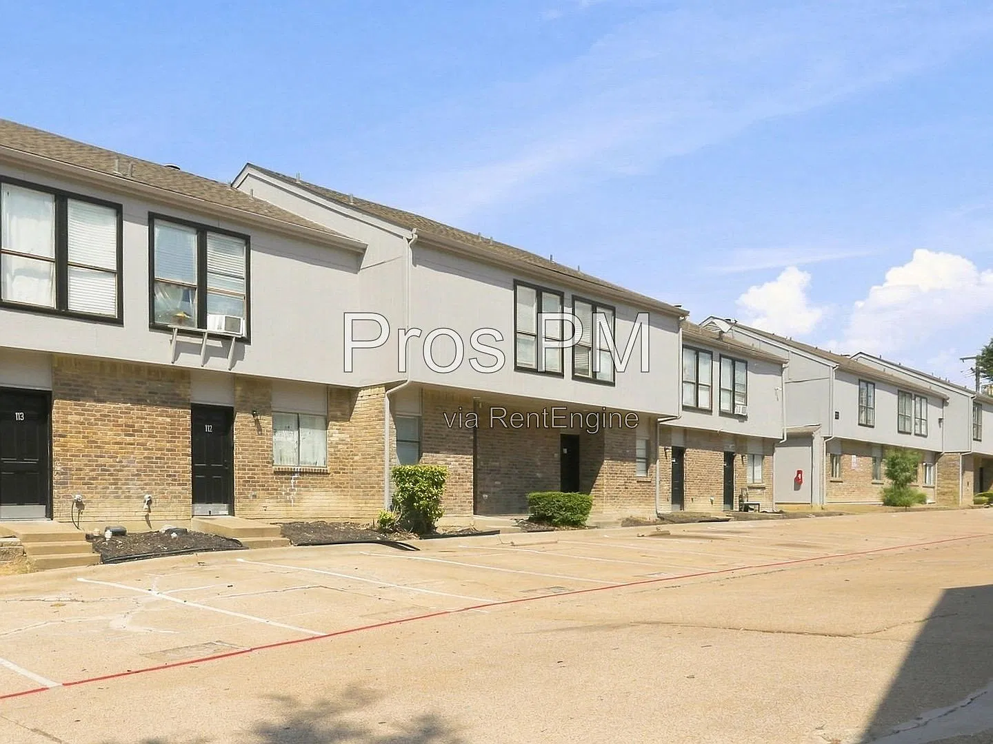 2 bed, 1.5 bath, 827 sqft, $1,425 — Photo 1