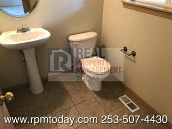 4th image of 19524 207th Street Ct E