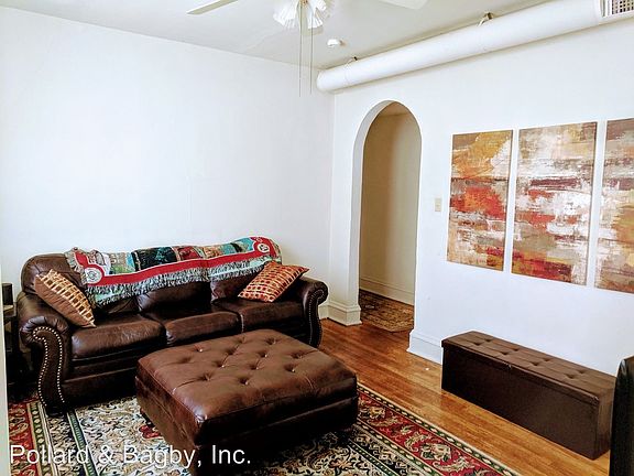 4th image of 905 N Belmont Ave APT 01