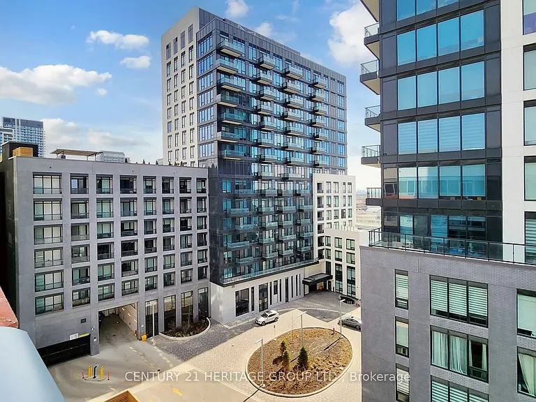 8888 Yonge St #708 — Photo 37
