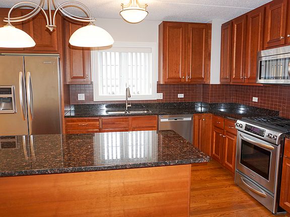 4th image of 4811 N Olcott Ave Unit 515