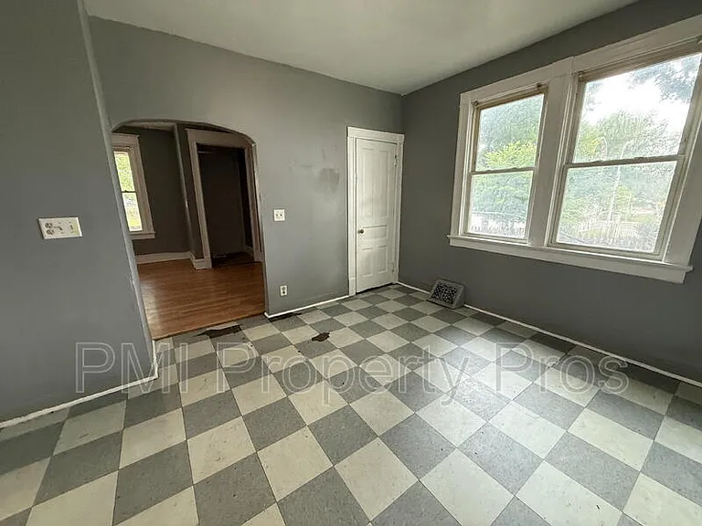 1415 N 37th St — Photo 13