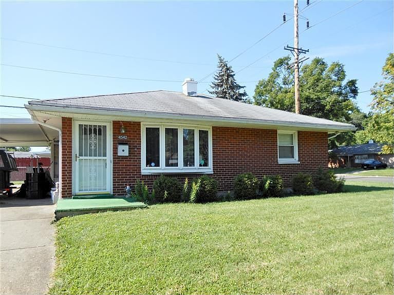 1st image of 4542 Woodbine Ave