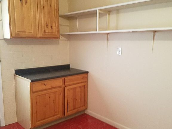 Laundry Work Room