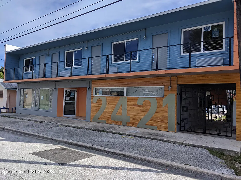 2421 Stone St #203