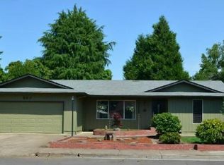 527 70th St, Springfield, OR 97478