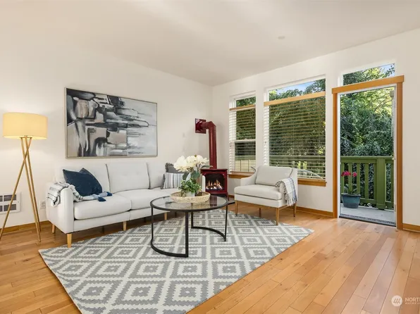 731 Madison Avenue N #29, Bainbridge Island, WA 98110