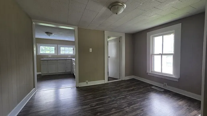 2 bed, 1.0 bath, 1000 sqft, $1,075 — Photo 3