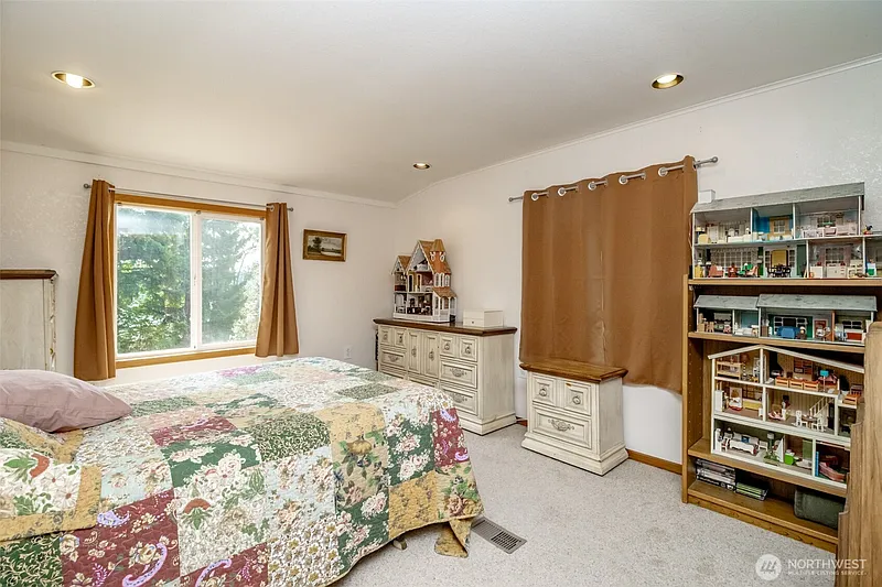 Thumbnail 13