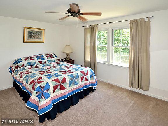 3rd image of 6483 Gristmill Square Ln
