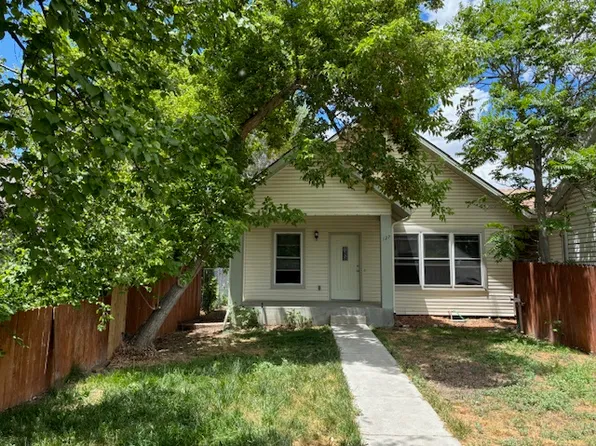 127 S 3rd St, Montrose, CO 81401