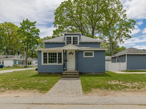 18 Vernon St, Tewksbury, MA 01876