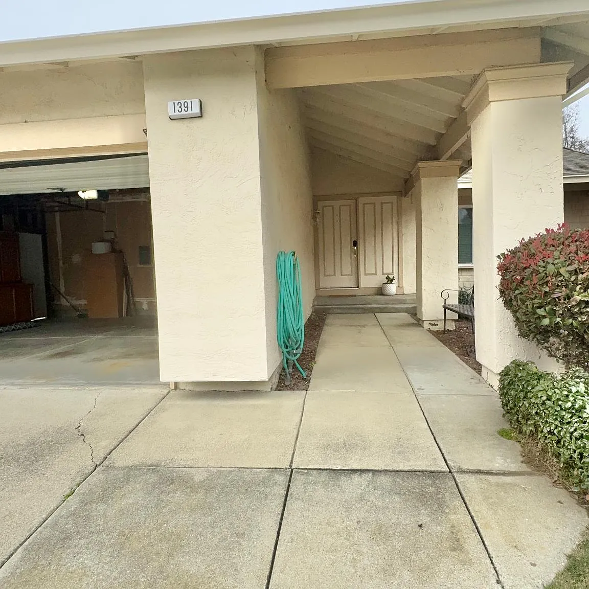 3 bed, 1421 sqft, $4,395 — Photo 4