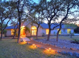 215 Crestview Dr, Wimberley, TX 78676