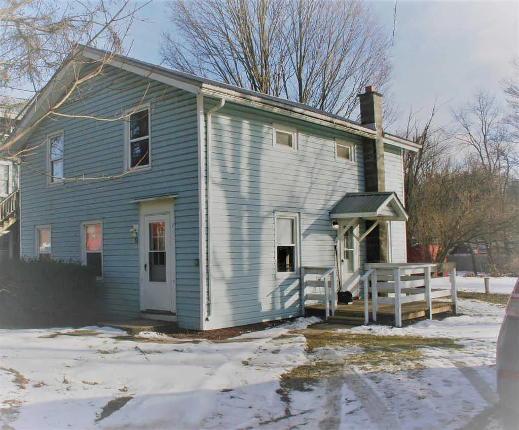 19 Main St photo 1