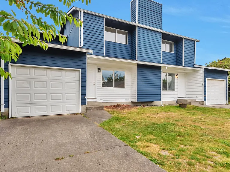 1702 C St SE #B — Photo 1