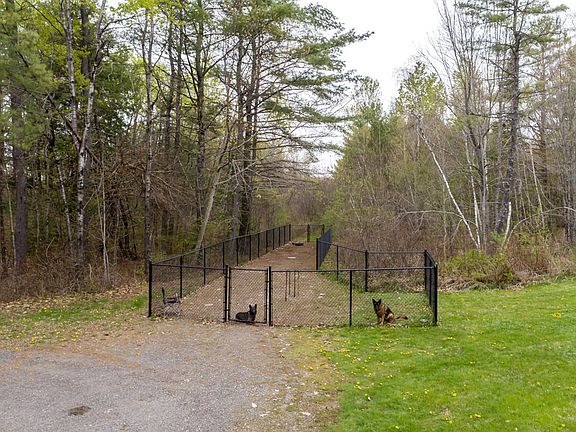 5th image of 52 Casey Road
