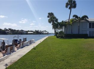 550 Riomar Dr APT 22, Vero Beach, FL 32963