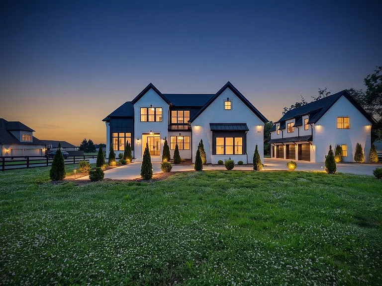 360 Rucker Rd — Photo 1