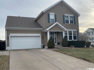 19827 Sycamore Dr, Gretna, NE 68028