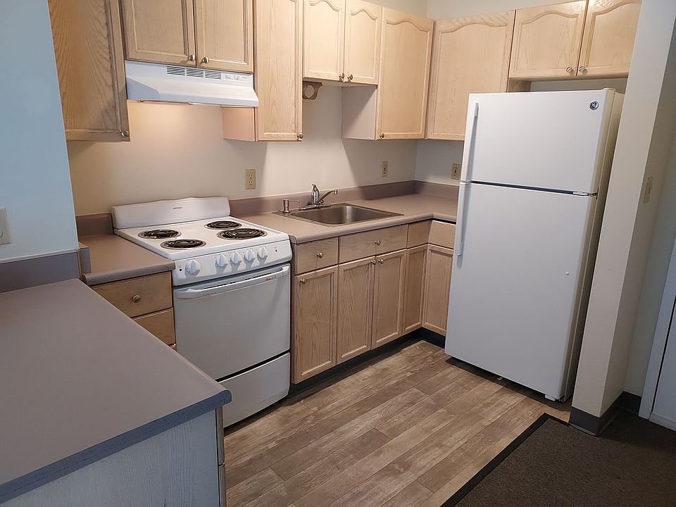 1st image of 523 Pine St #810