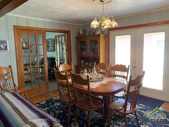 3rd image of 1208 Park Ln