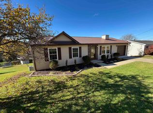 13 Arrowood Dr, Bridgeport, WV 26330