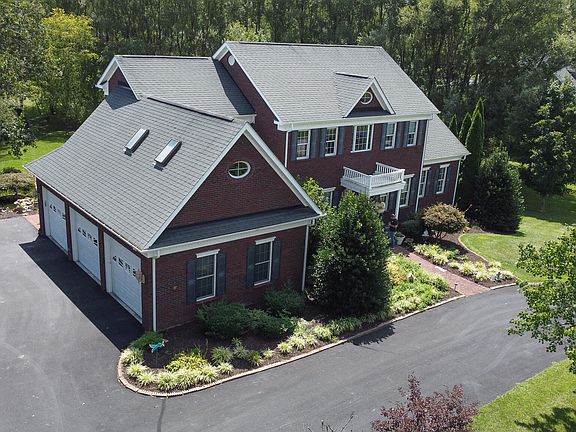 2nd image of 550 Loretto Dr