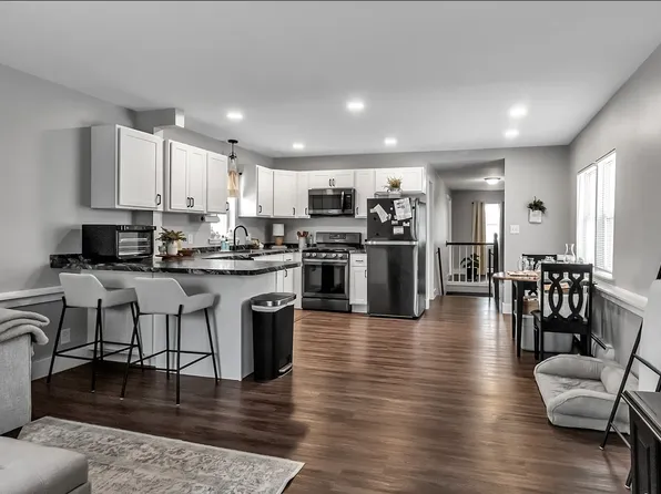 7731 Seneca St #Upr, East Aurora, NY 14052