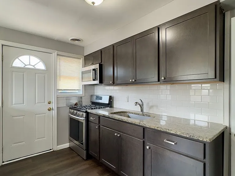 7441 Berkshire Rd — Photo 12