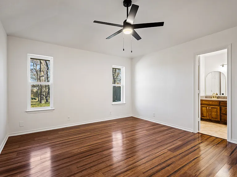 170 N Meadowbrook Dr — Photo 25