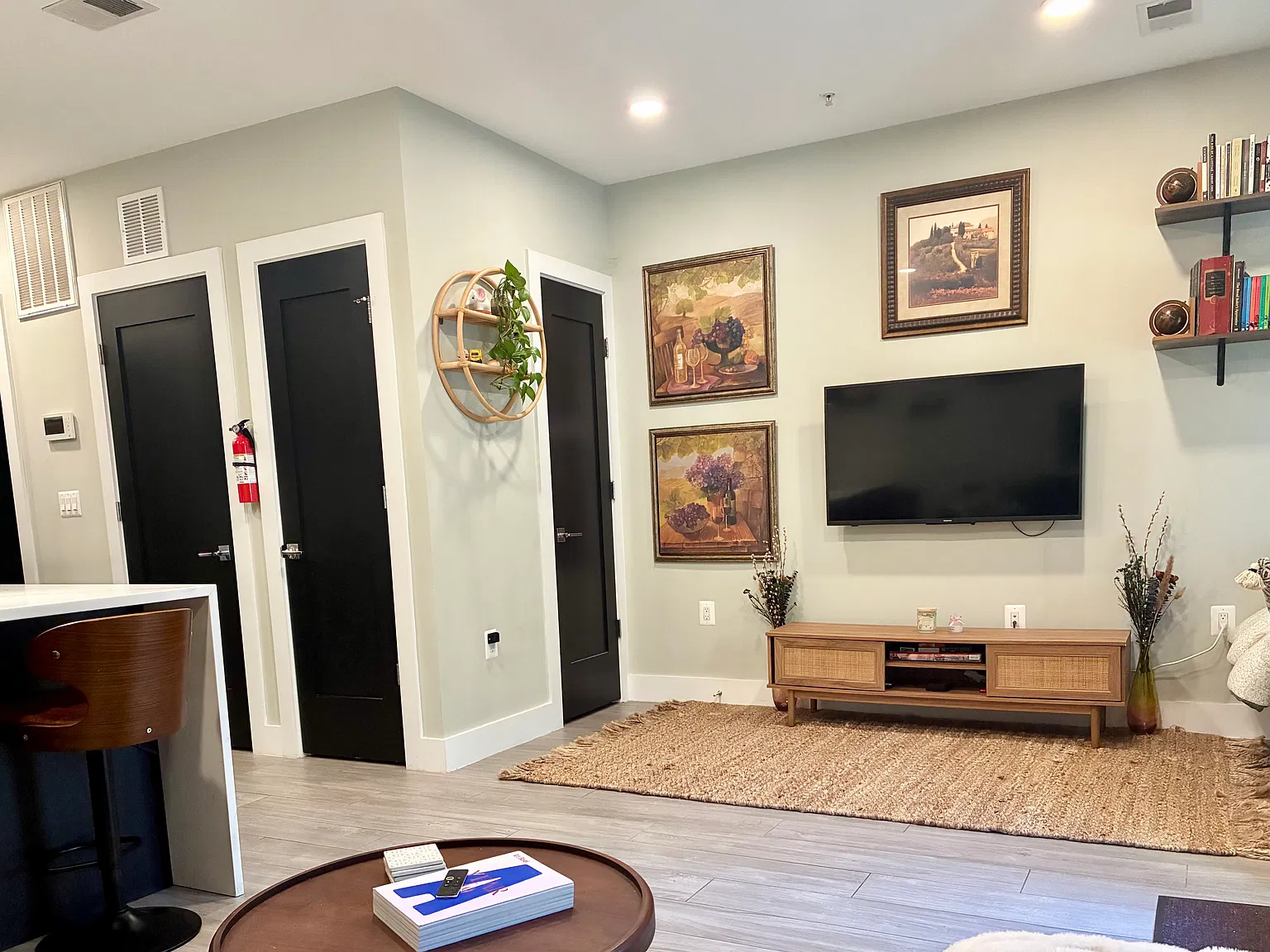 2617 University Pl NW — Photo 3