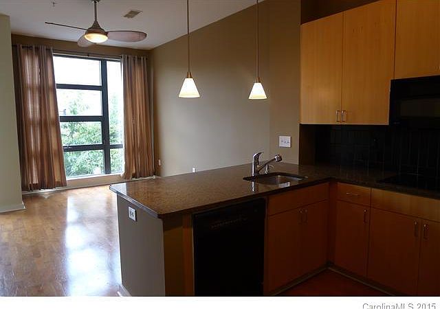 2nd image of 525 W 6th St #201