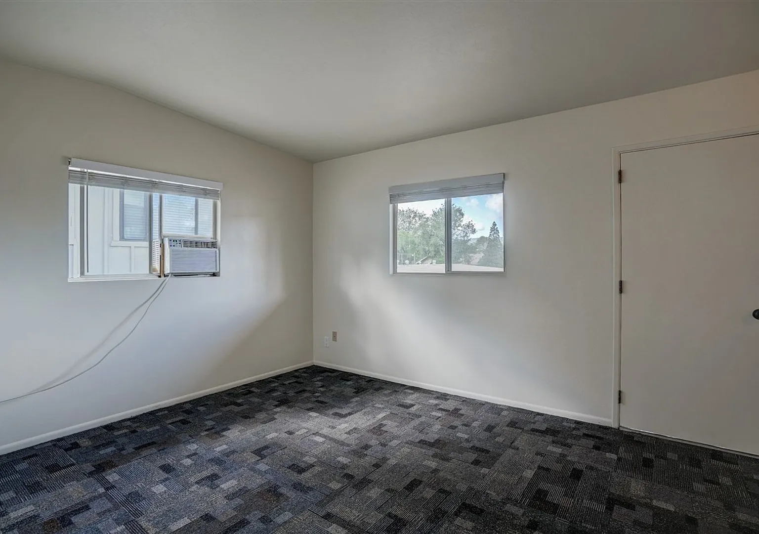 333 S. Alarcon Street — Photo 4