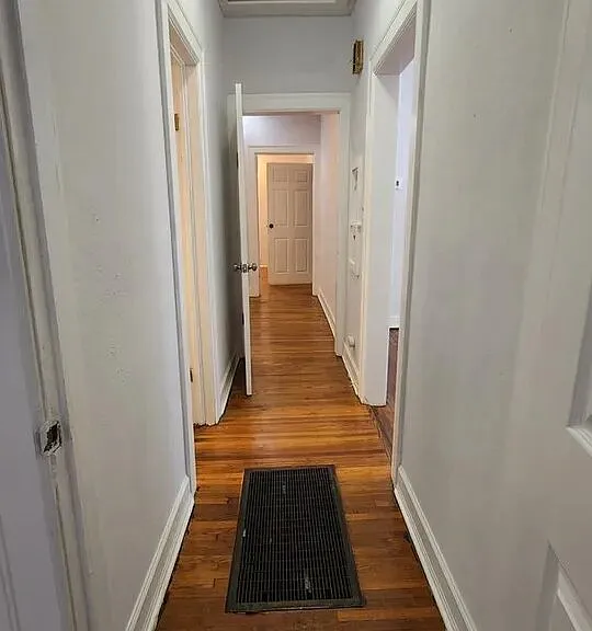2108 S Van Buren St — Photo 10