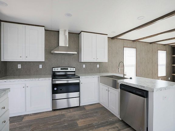 2nd image of 218 Islero Dr