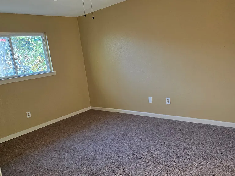 711 Ticonderoga Dr — Photo 10
