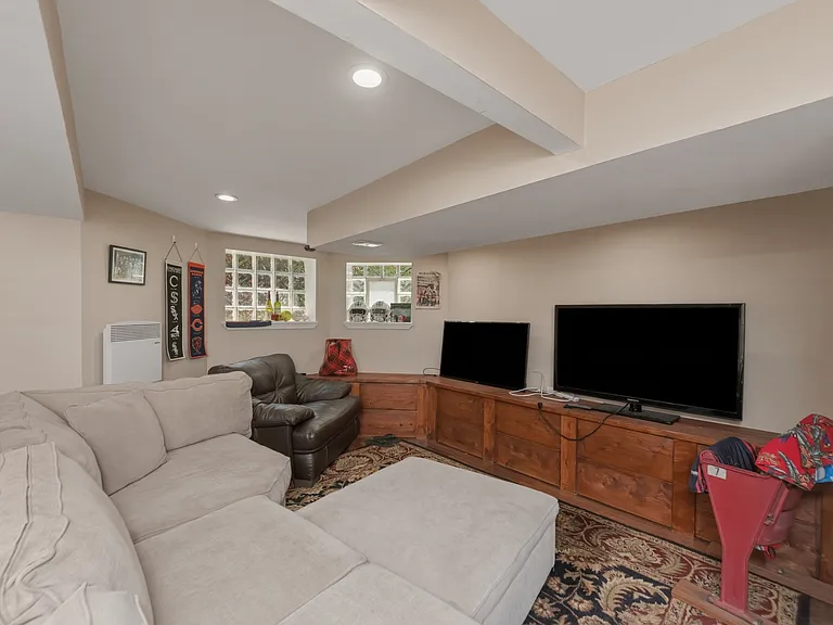 3712 N Racine Ave #1 — Photo 2