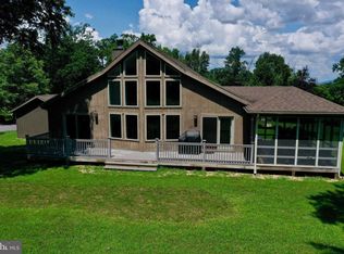 252 Wampum Ln, Hedgesville, WV