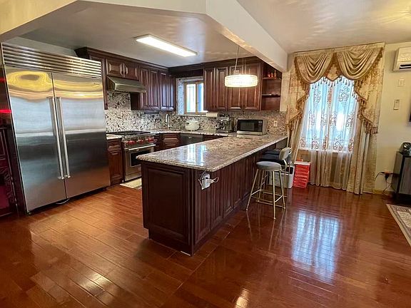 5th image of 153-31 41st Ave #1-2