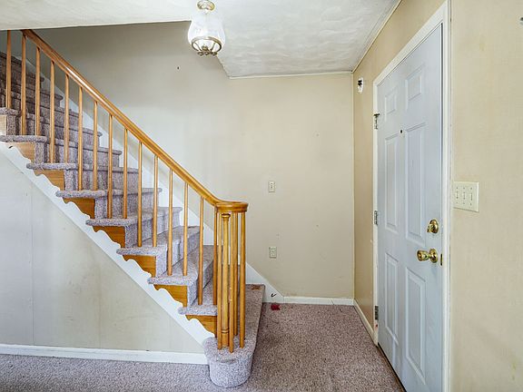 4th image of 1113 Cedarbrook Ave