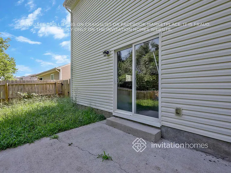 2888 Creekbend Dr — Photo 24