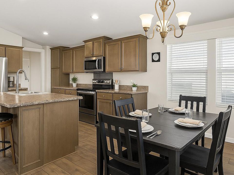1st image of 52 S Mann Cir