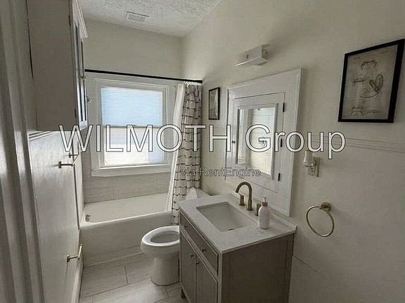 5th image of 537 E 11th St APT 4