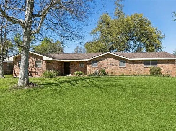 300 Maryland Dr, Luling, LA 70070