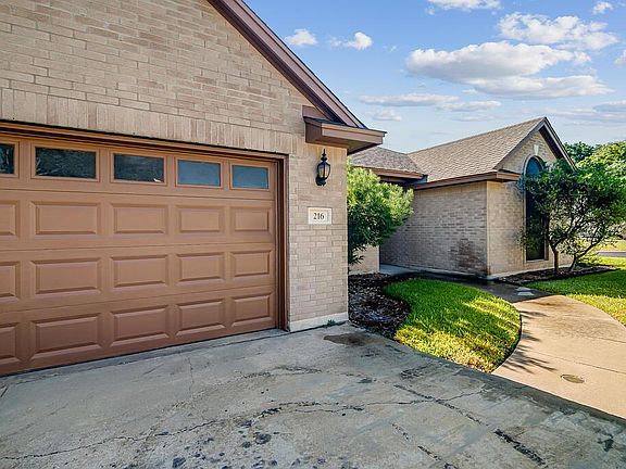 3rd image of 216 Meadow Brook Dr
